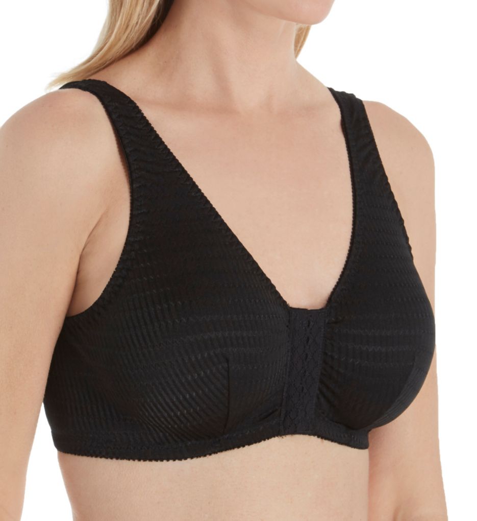 QT Front Closure Leisure Bra 225R